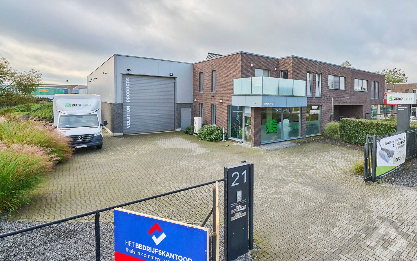 Gebouw voor gemengd gebruik te huur in Overpelt