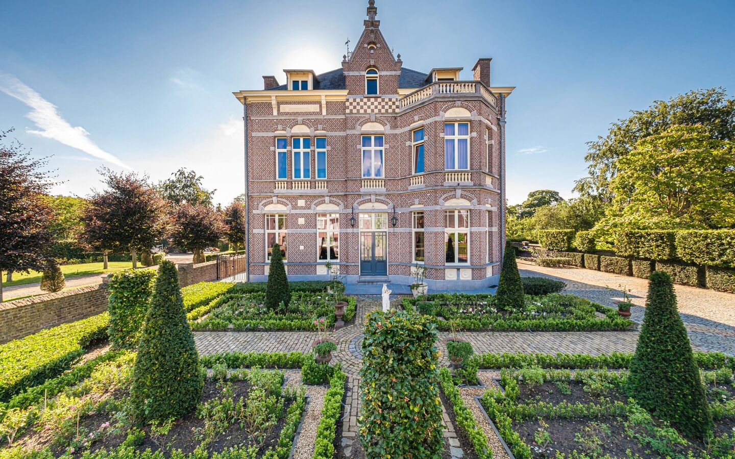 Villa te koop in Neerpelt